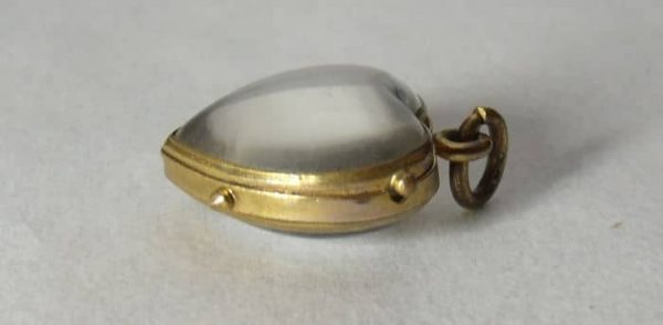 Victorian 9ct Gold and Rock Crystal Puffy Heart Locket - Image 3