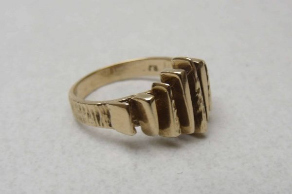 9ct Gold Ring of Abstract Design