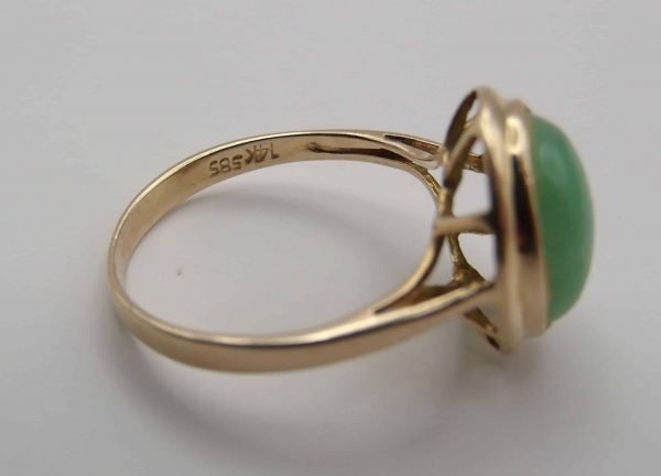 14ct Gold & Jade Ring