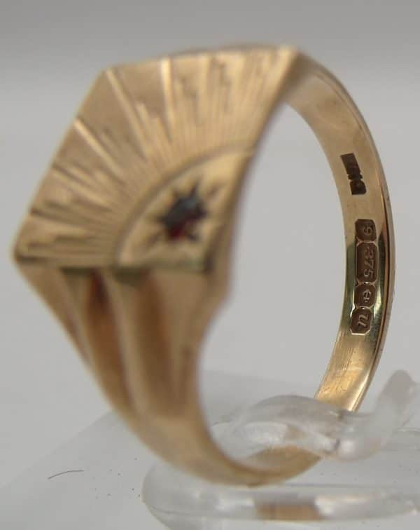 9ct Gold & Ruby Sunburst Ring