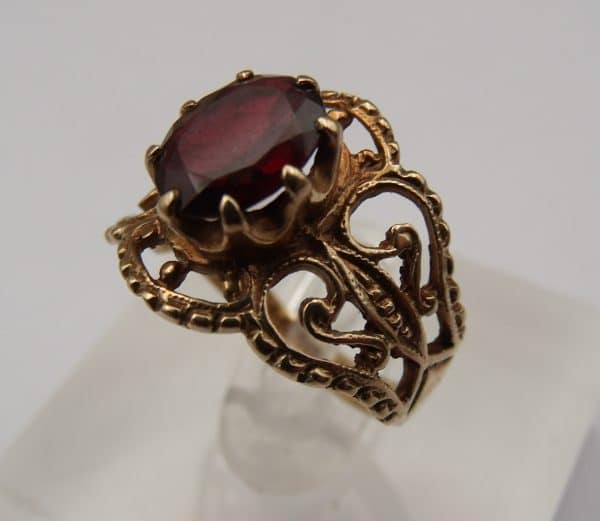 Gold & Garnet Ring