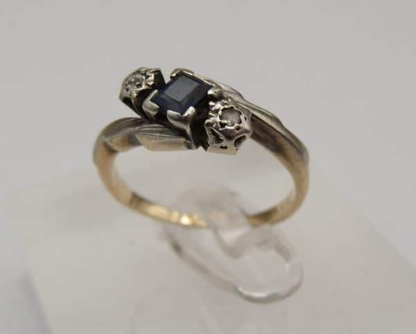 Sapphire & Diamond 9ct Gold crossover ring